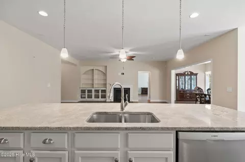 Kitchen - 23 Downy Dr, Hampstead, NC 28443 photo 5 of 6