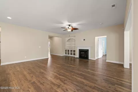 Living - 23 Downy Dr, Hampstead, NC 28443 photo 2 of 3