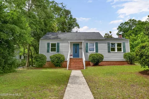 2107 Brandon Rd, Wilmington, NC 28405