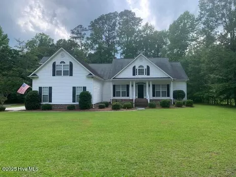 1700 Pennyroyal Rd, New Bern, NC 28562