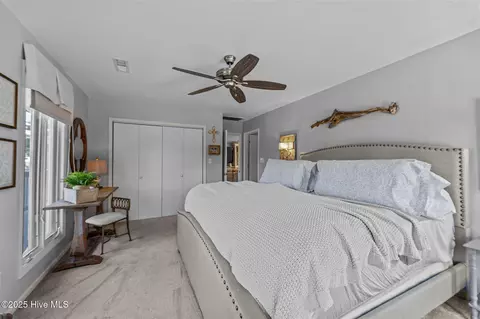 Bedroom - 938 E Bayside Dr, Chocowinity, NC 27817 photo 3 of 5