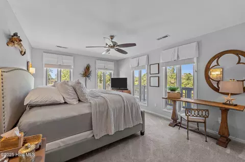 Bedroom - 938 E Bayside Dr, Chocowinity, NC 27817 photo 1 of 5