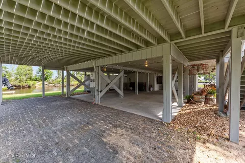 Exterior - 938 E Bayside Dr, Chocowinity, NC 27817 photo 6 of 12