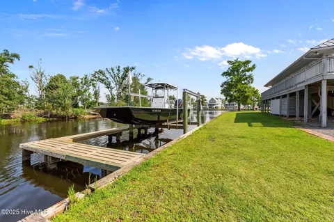 Exterior - 938 E Bayside Dr, Chocowinity, NC 27817 photo 1 of 12