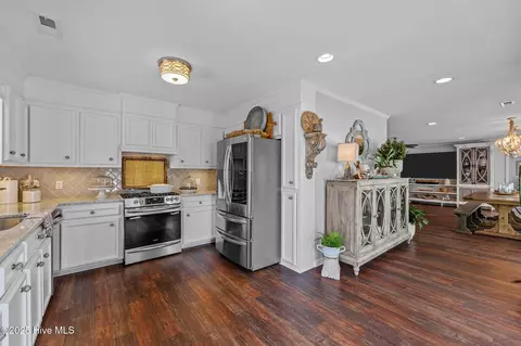 Kitchen - 938 E Bayside Dr, Chocowinity, NC 27817 photo 2 of 6