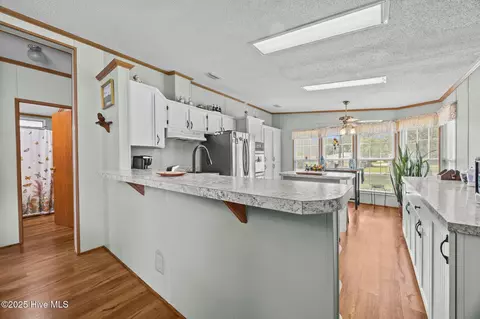 619 Outrigger Ct, Hampstead, NC 28443 photo 14