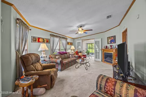 619 Outrigger Ct, Hampstead, NC 28443 photo 18