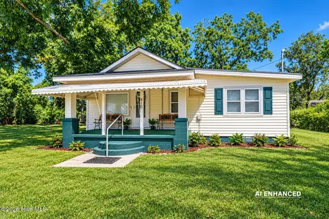 410 Brown Dr, New Bern, NC 28560
