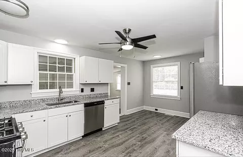 309 Mcgwigan St, Enfield, NC 27823