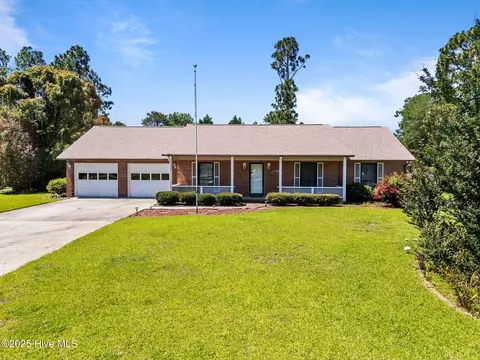 5420 Golden Eagle Ct, Wilmington, NC 28409