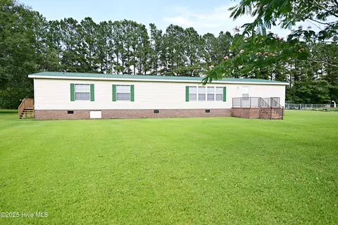 242 Old Timber Rd, Jacksonville, NC 28540