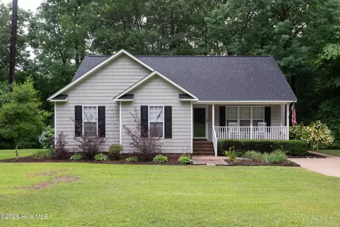 347 Stone Gate Dr, Greenville, NC 27858