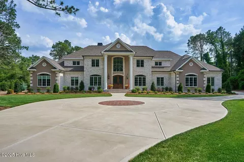 2270 Midland Rd, Pinehurst, NC 28374