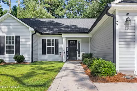 221 Church Rd, Havelock, NC 28532