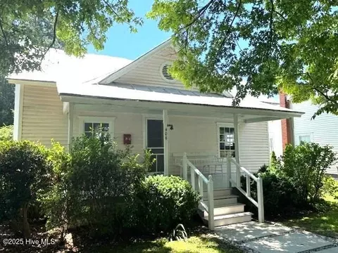 406 Elliott St, Edenton, NC 27932