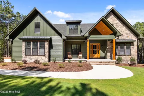 445 Oldham Rd, West End, NC 27376