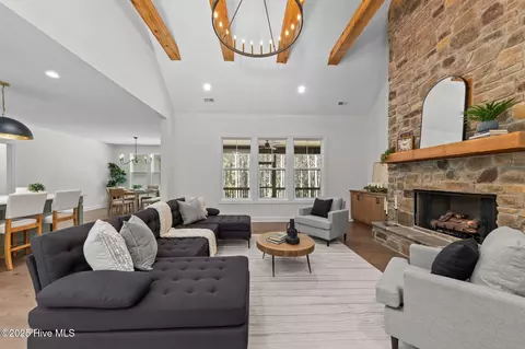 Living - 445 Oldham Rd, West End, NC 27376 photo 1 of 2