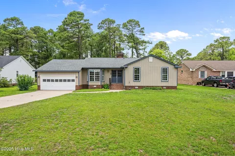 1403 Santa Lucia Rd, New Bern, NC 28560