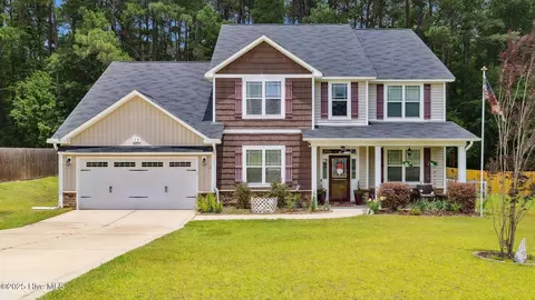 75 Bynum Ct, Vass, NC 28394