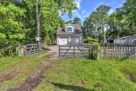 197 Bahama Dr, Hampstead, NC 28443 photo 5