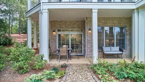 240 Cochrane Castle Cir #F, Pinehurst, NC 28374
