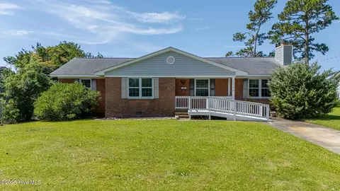 2403 Emeline Pl, Morehead City, NC 28557
