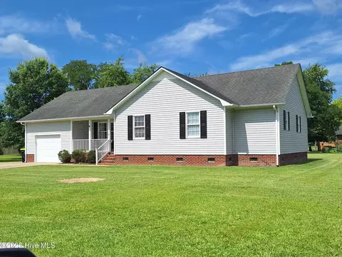 714 Gaston Dr, Hertford, NC 27944