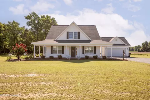 337 Brewington Rd, Clinton, NC 28328