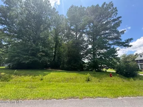 246 Country Squire Ln, Jacksonville, NC 28540