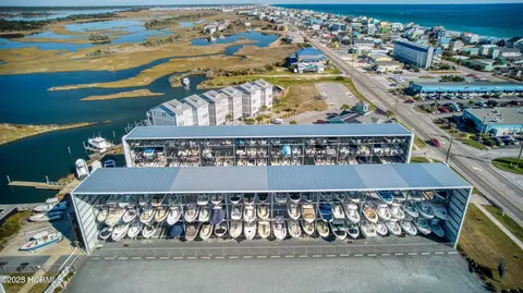 111 N New River Dr, Surf City, NC 28445
