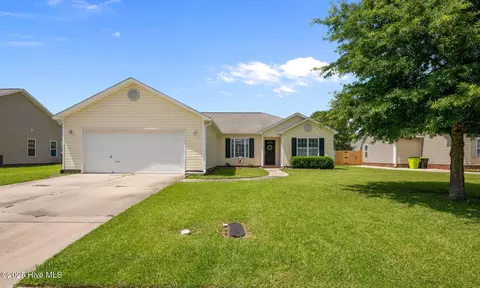 2950 Judge Manly Dr, New Bern, NC 28562