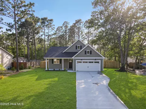 1314 Woodcrest Rd, Southport, NC 28461