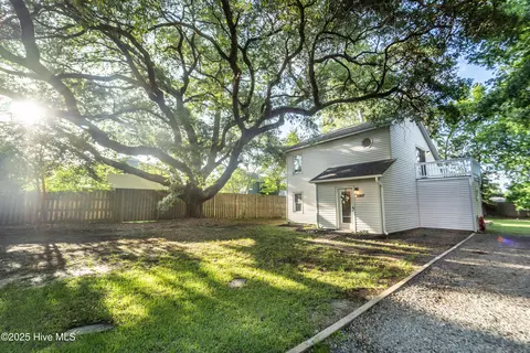 6017 Covenant Ln, Wilmington, NC 28403