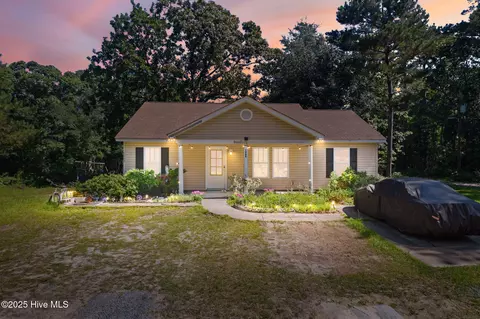 1062 Bahama Pl SE, Bolivia, NC 28422