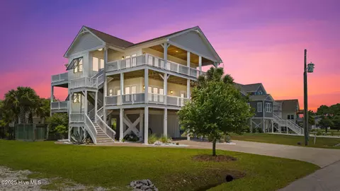 148 Singleton St, Sneads Ferry, NC 28460