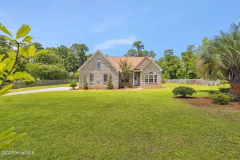 820 Jackeys Creek Ln SE, Leland, NC 28451