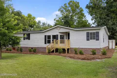 2370 April Ln, Greenville, NC 27834