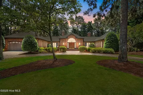 35 Brookhaven Rd, Pinehurst, NC 28374