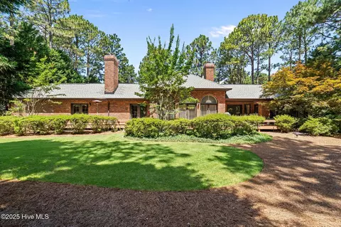 Exterior - 35 Brookhaven Rd, Pinehurst, NC 28374 photo 9 of 18