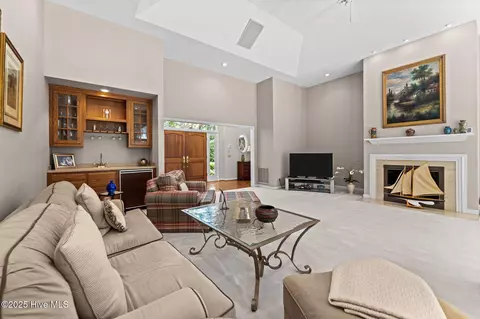 Living - 35 Brookhaven Rd, Pinehurst, NC 28374 photo 3 of 4