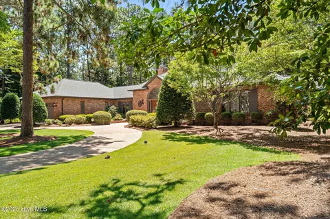 Exterior - 35 Brookhaven Rd, Pinehurst, NC 28374 photo 4 of 18