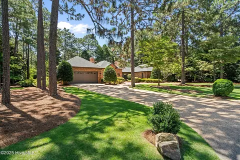 Exterior - 35 Brookhaven Rd, Pinehurst, NC 28374 photo 5 of 18