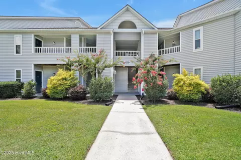 4110 Breezewood Dr #101, Wilmington, NC 28412