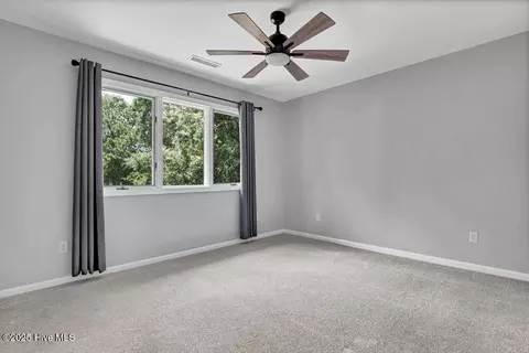 Bedroom - 108 Sound View Dr, Hampstead, NC 28443 photo 5 of 5