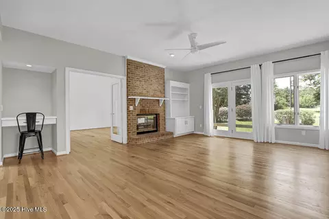Living - 108 Sound View Dr, Hampstead, NC 28443 photo 3 of 3