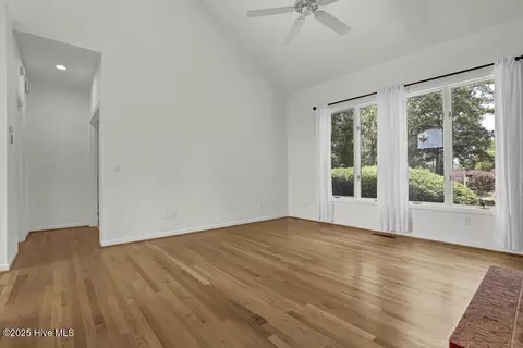 Living - 108 Sound View Dr, Hampstead, NC 28443 photo 2 of 3