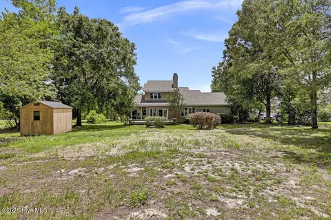 Exterior - 108 Sound View Dr, Hampstead, NC 28443 photo 4 of 4