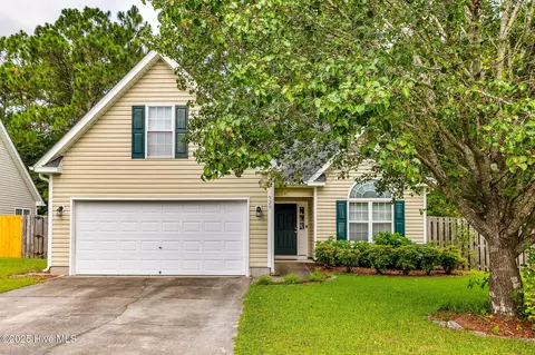 529 Maple Branches Dr, Leland, NC 28451