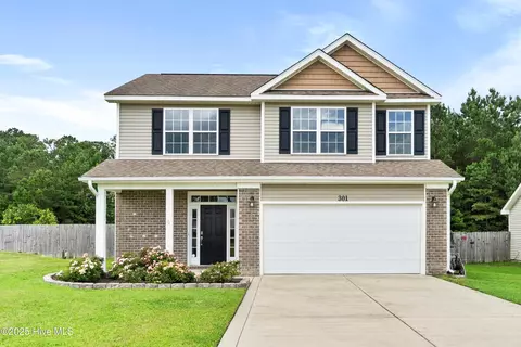 301 De Anza Ct, Maysville, NC 28555