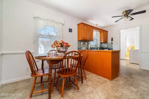 Dining - 648 Shell Hill Rd, Sea Level, NC 28577 photo 2 of 2